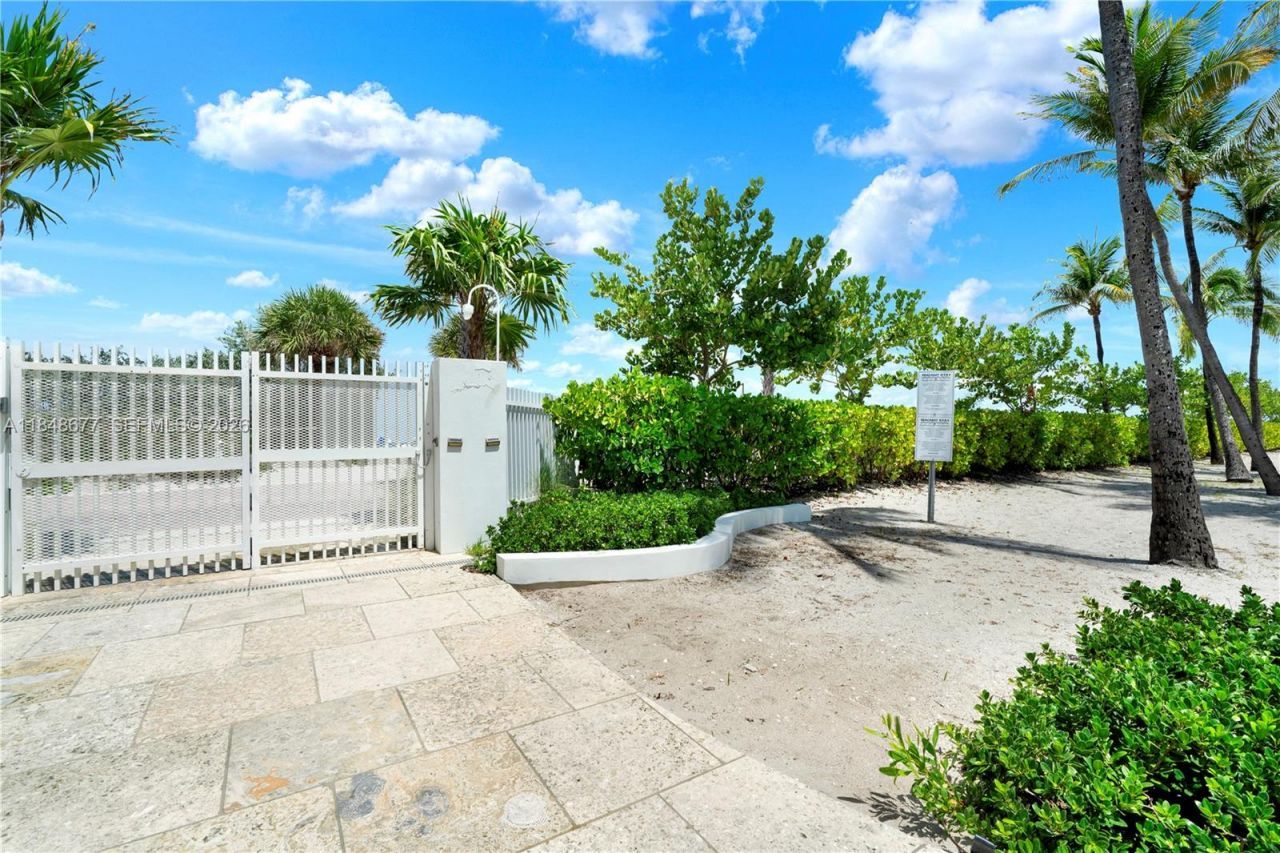 5161 Collins Ave, Unit 1110, Miami Beach, FL 33140 Photo