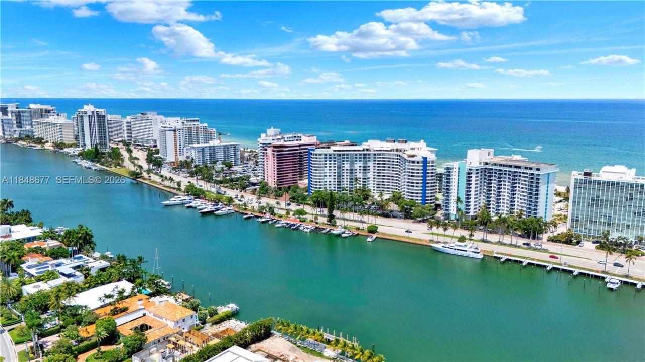 5161 Collins Ave, Unit 1110, Miami Beach, FL 33140 Photo