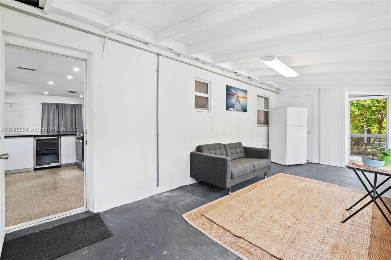 3711 SW 58th Ave, Davie, FL 33314 Photo