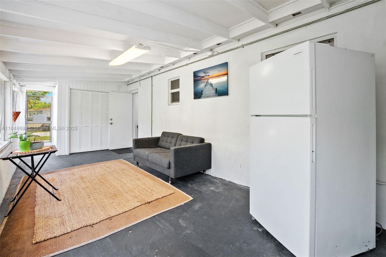 3711 SW 58th Ave, Davie, FL 33314 Photo