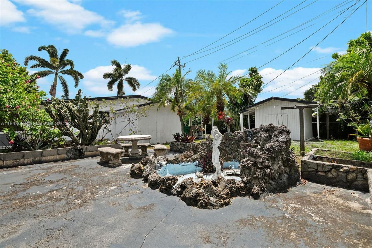 3711 SW 58th Ave, Davie, FL 33314 Photo