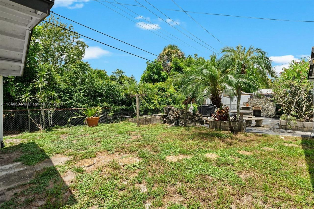 3711 SW 58th Ave, Davie, FL 33314 Photo