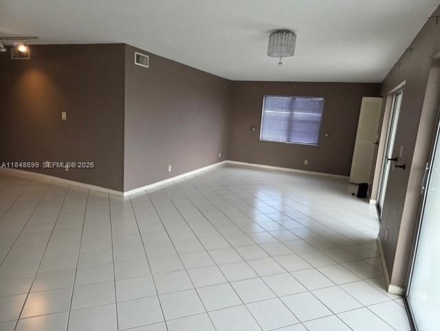 5900 NW 44th St, Unit 701, Lauderhill, FL 33319 Photo