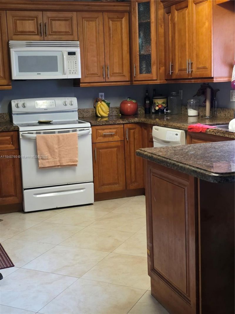 1084 SE 13th Ave, Homestead, FL 33035 Photo