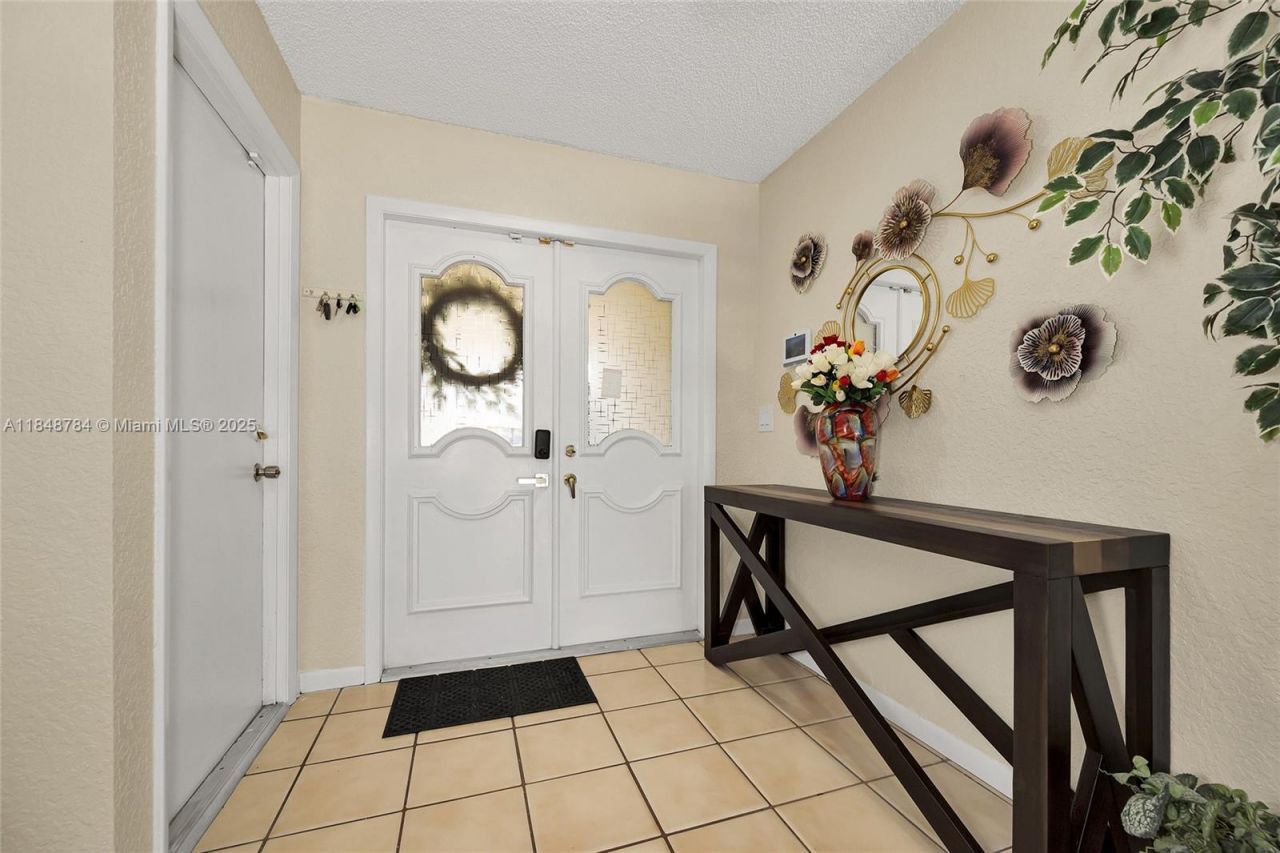 7921 NW 90th Ave, Tamarac, FL 33321 Photo