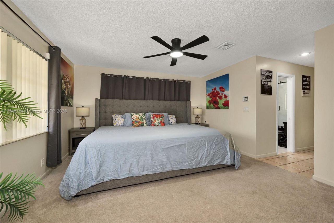 7921 NW 90th Ave, Tamarac, FL 33321 Photo