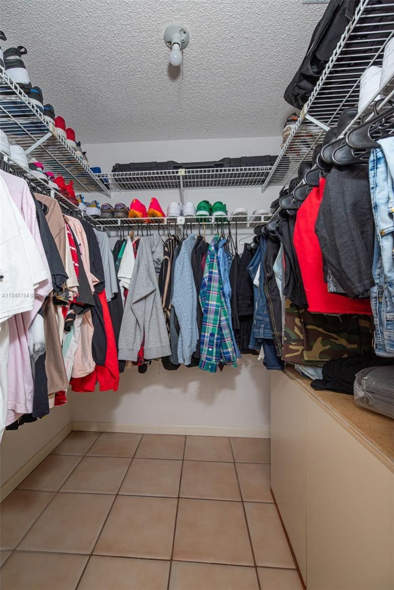 7921 NW 90th Ave, Tamarac, FL 33321 Photo