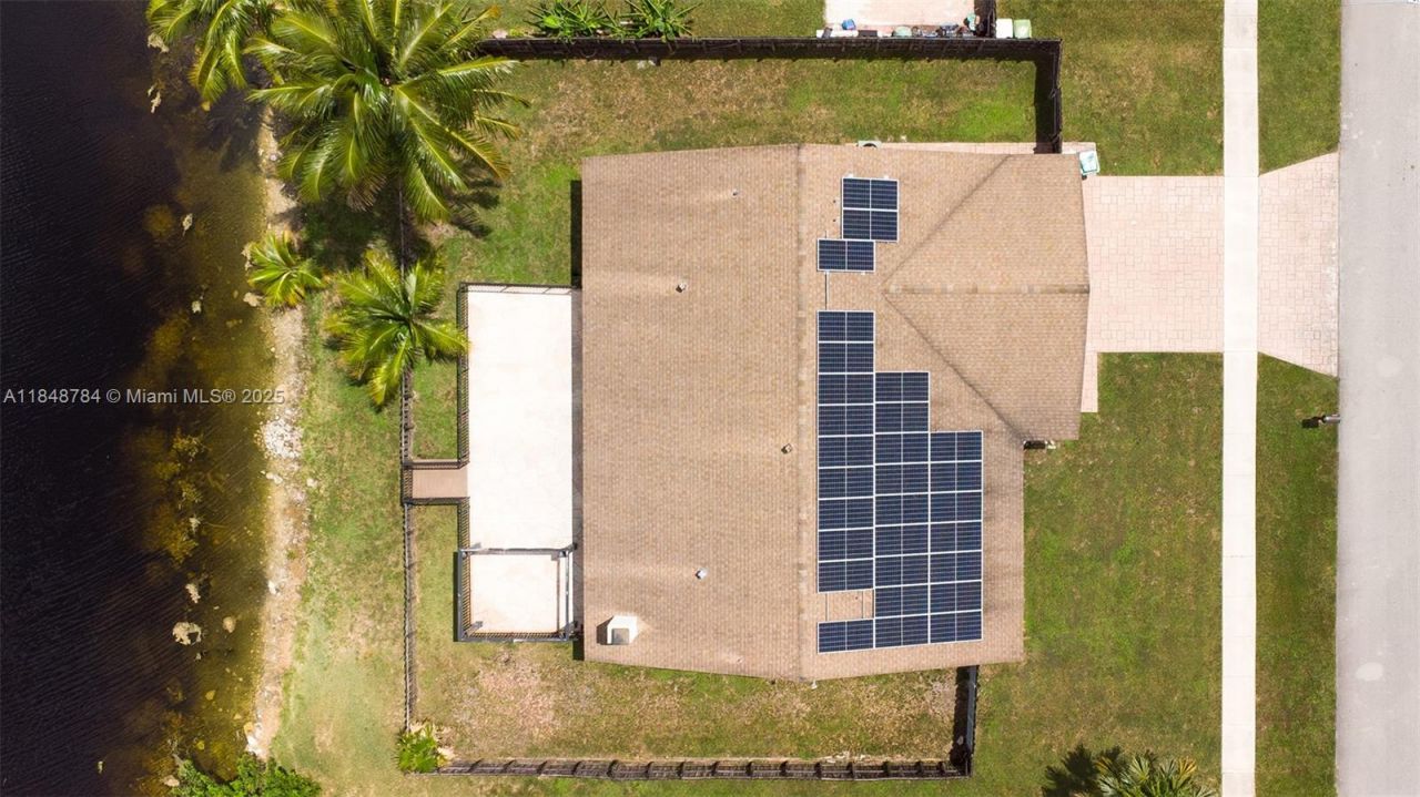 7921 NW 90th Ave, Tamarac, FL 33321 Photo