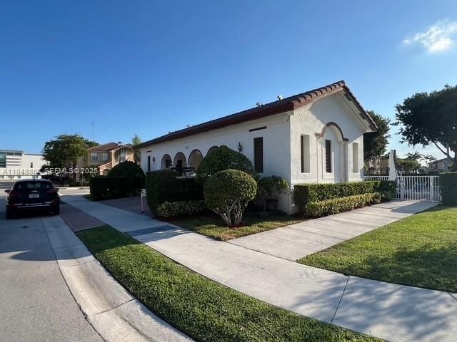 11290 NW 88th Ter, Doral, FL 33178 Photo