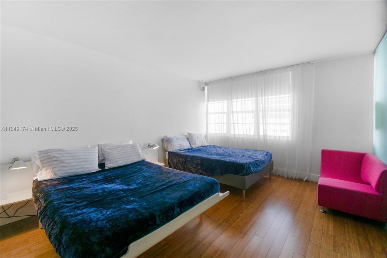 100 Lincoln Rd, Unit 923, Miami Beach, FL 33139 Photo