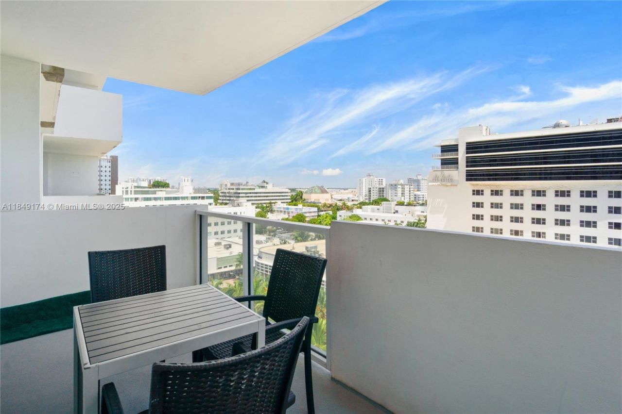 100 Lincoln Rd, Unit 923, Miami Beach, FL 33139 Photo