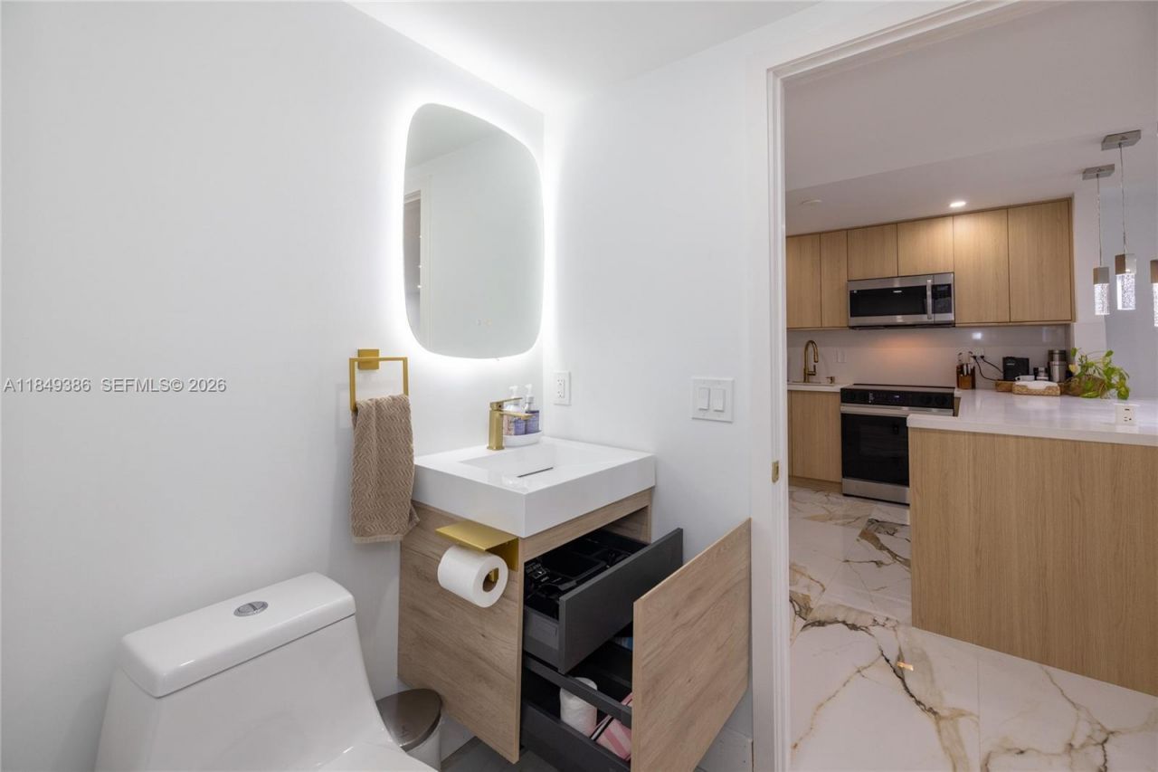 400 N Surf Rd, Unit 1002, Hollywood, FL 33019 Photo