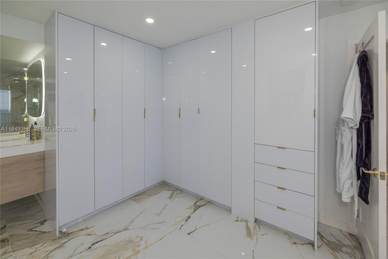 400 N Surf Rd, Unit 1002, Hollywood, FL 33019 Photo