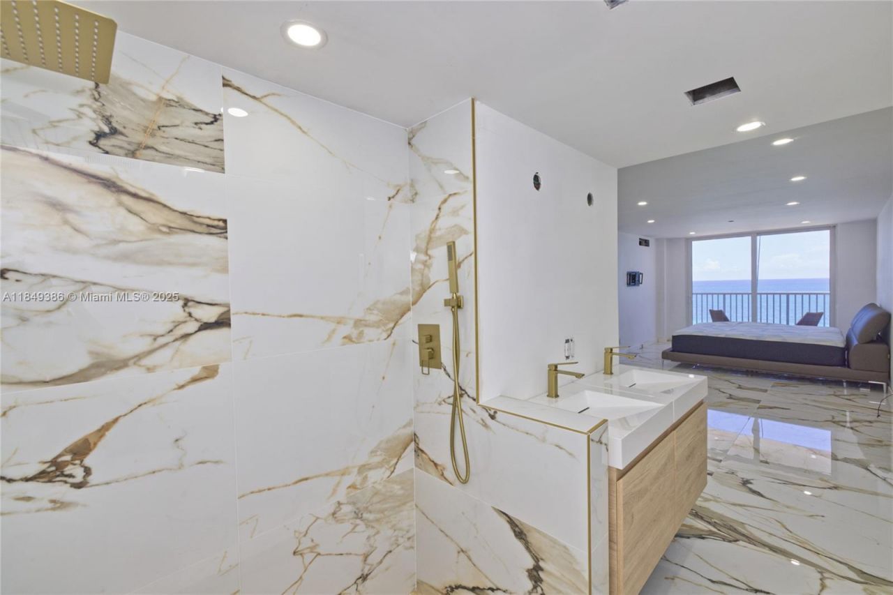 400 N Surf Rd, Unit 1002, Hollywood, FL 33019 Photo