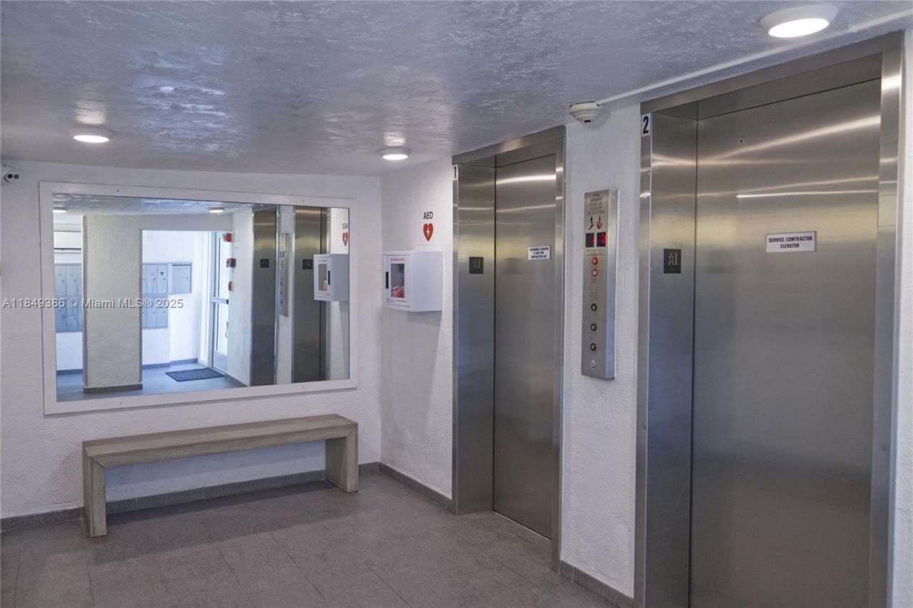 400 N Surf Rd, Unit 1002, Hollywood, FL 33019 Photo