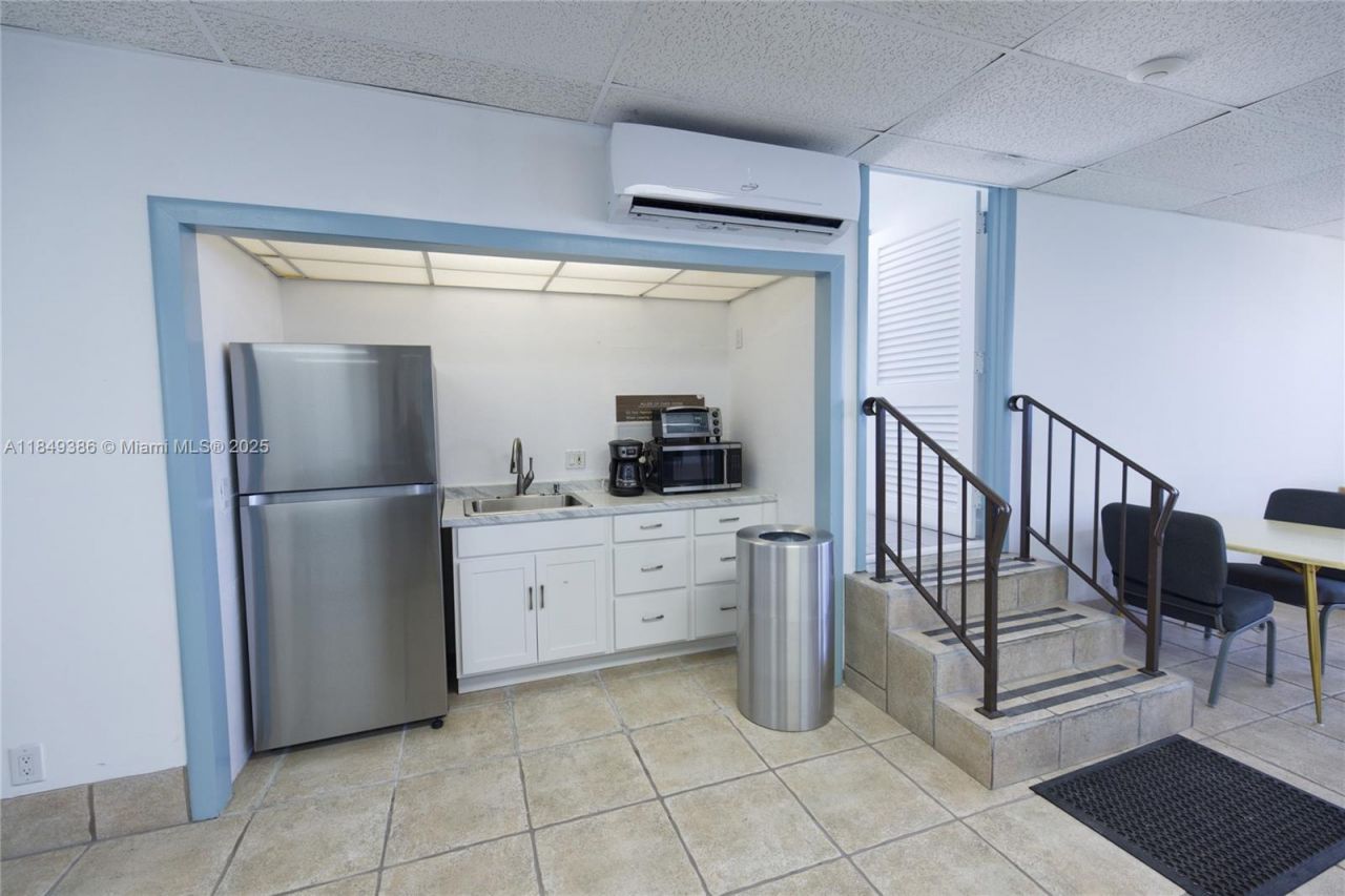 400 N Surf Rd, Unit 1002, Hollywood, FL 33019 Photo