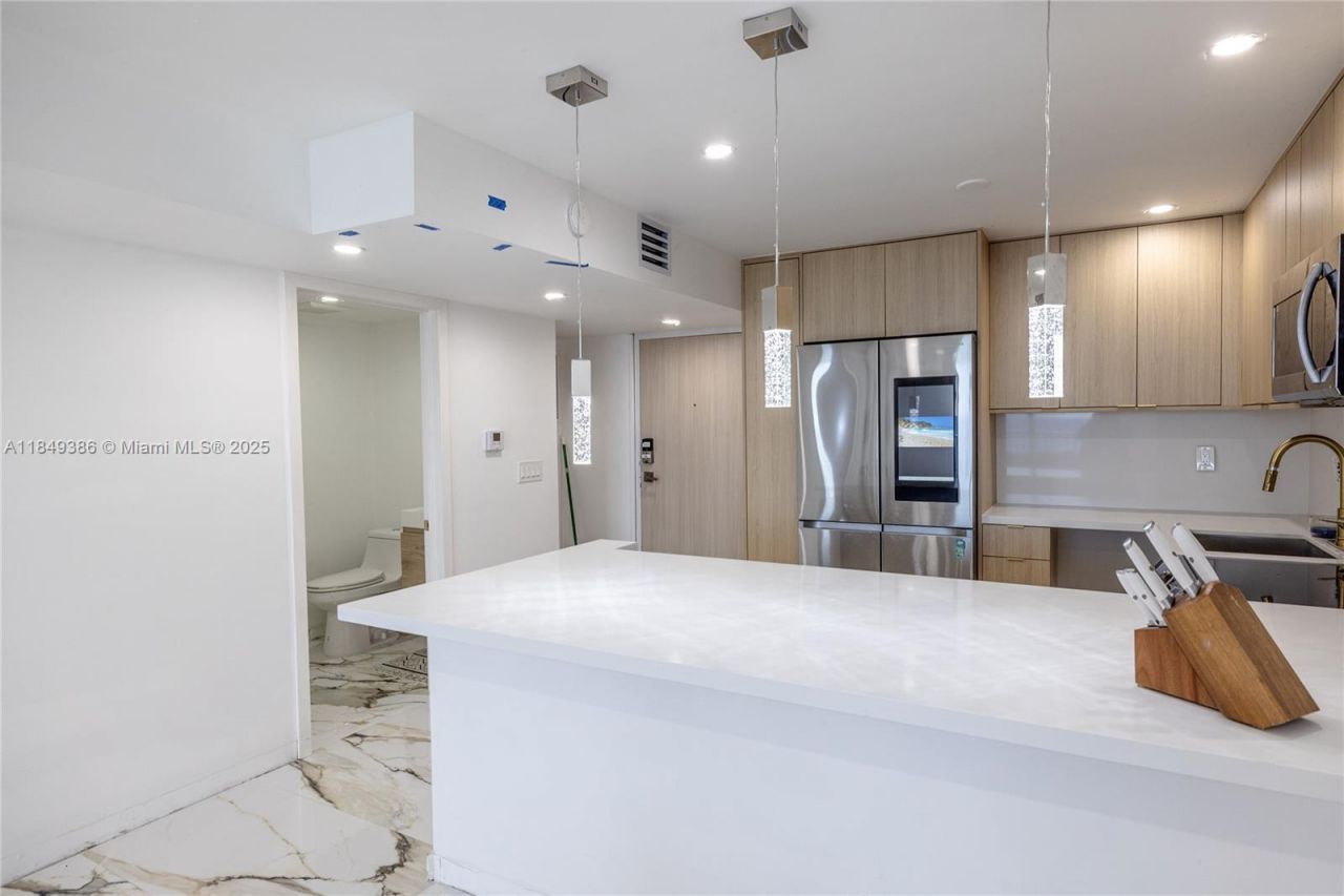 400 N Surf Rd, Unit 1002, Hollywood, FL 33019 Photo