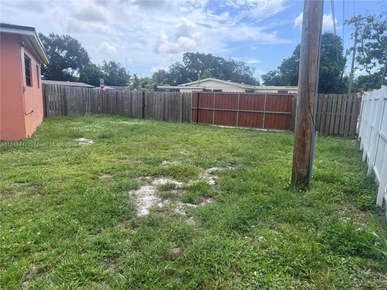 1750 NW 185th St, Miami Gardens, FL 33056 Photo