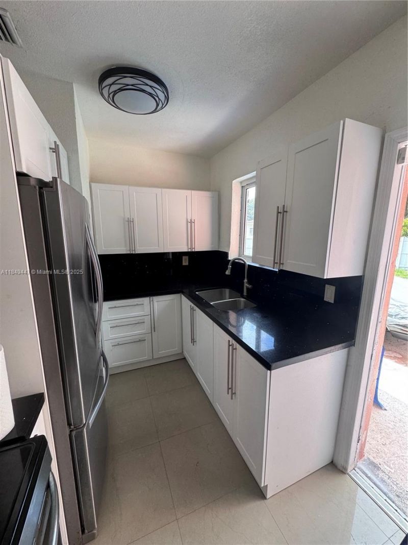 1750 NW 185th St, Miami Gardens, FL 33056 Photo