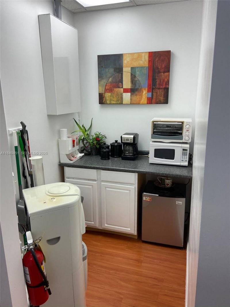 1820 N Corporate Lakes Blvd, Unit 206-7, Weston, FL 33326 Photo