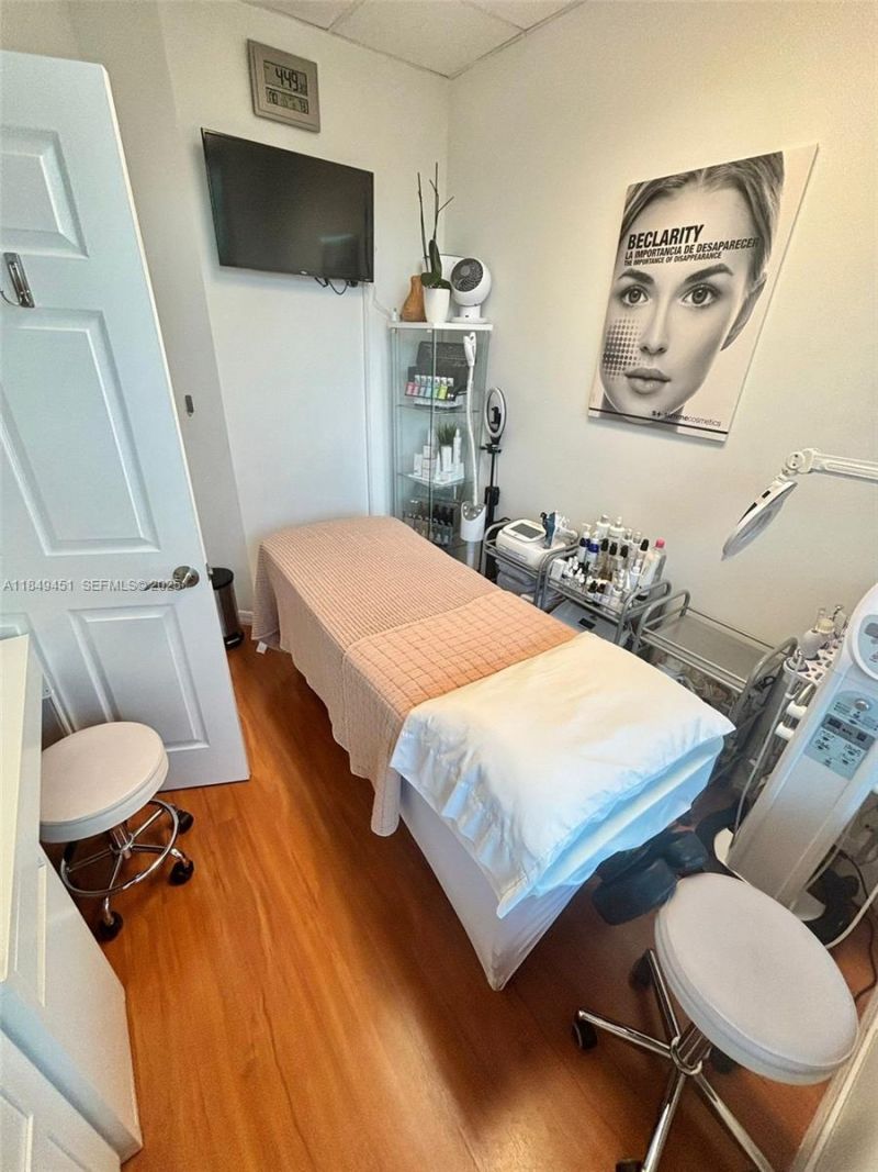 1820 N Corporate Lakes Blvd, Unit 206-7, Weston, FL 33326 Photo