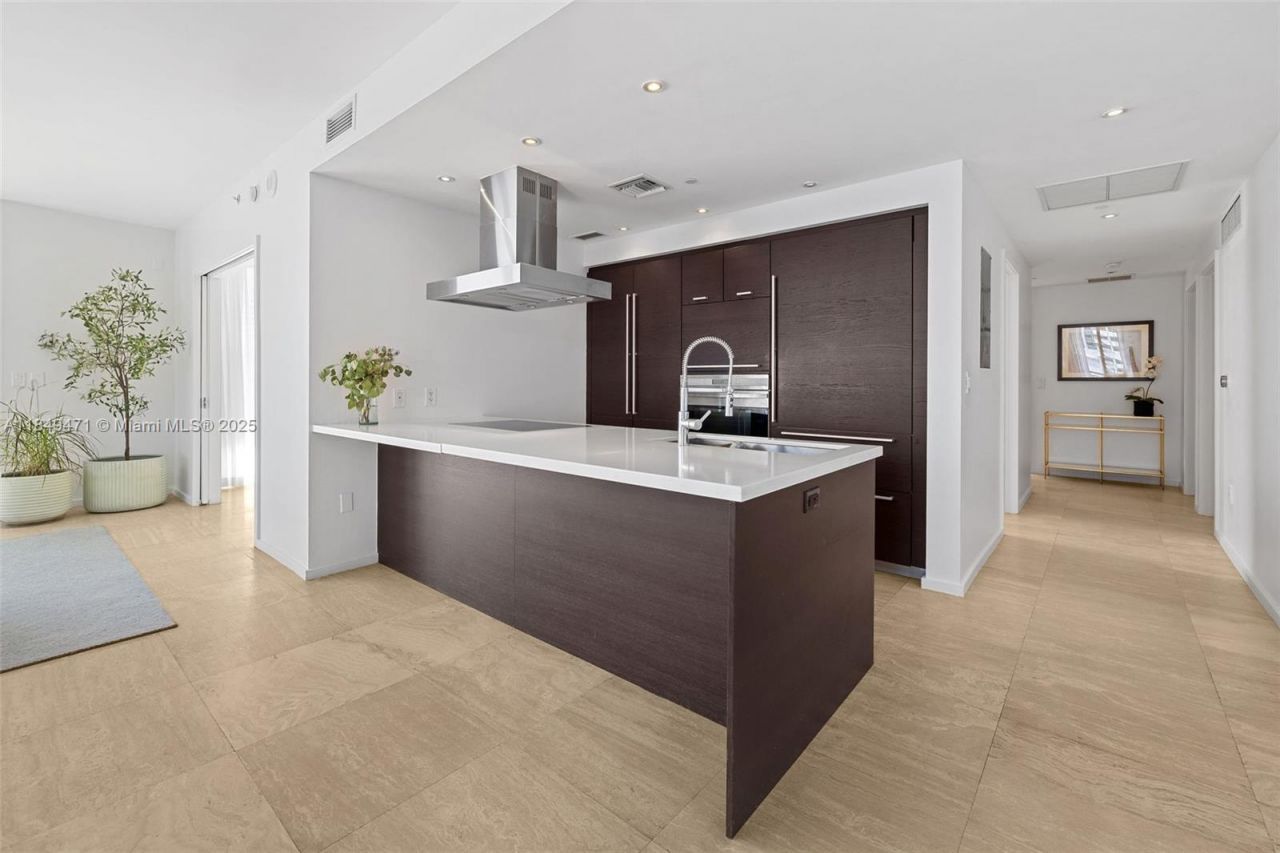 1445 16th St, Unit 602, Miami Beach, FL 33139 Photo