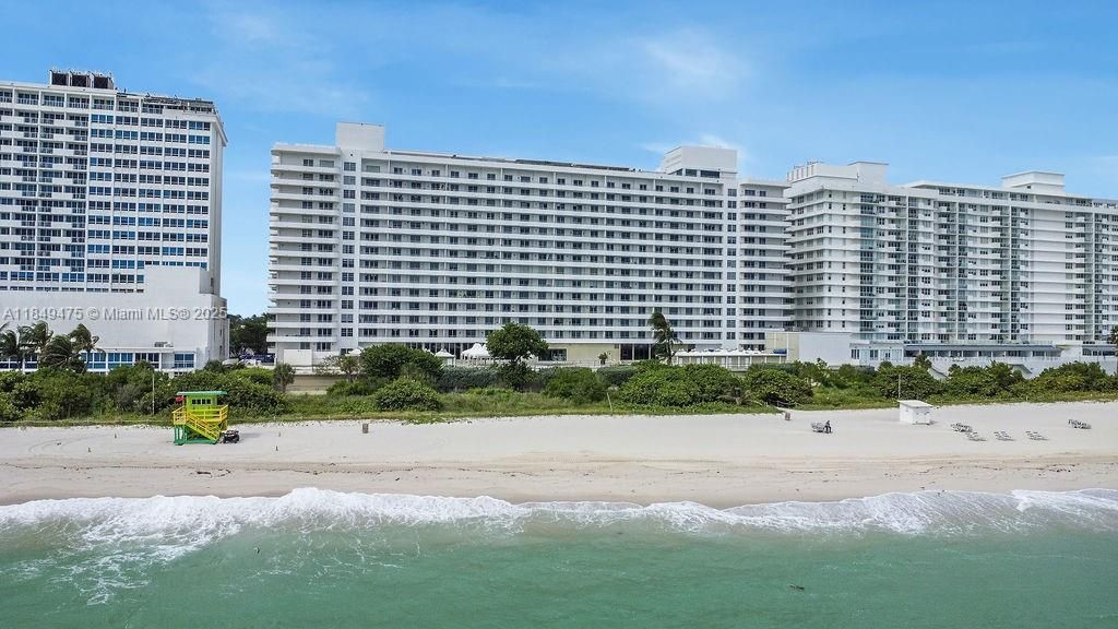5555 Collins Ave, Unit 8U, Miami Beach, FL 33140 Photo