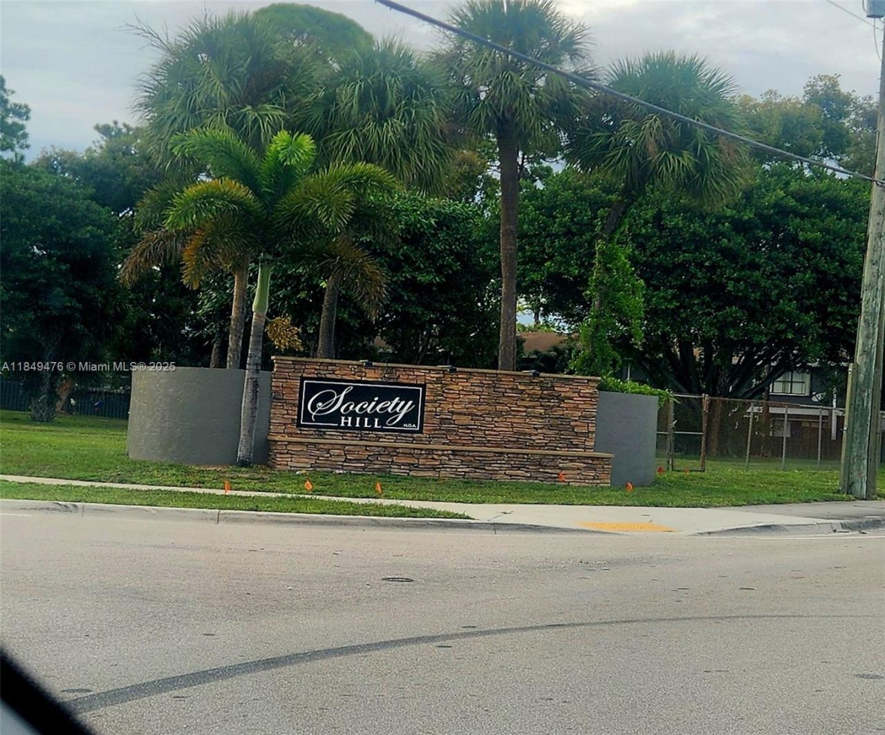 796 Hill Drive, West Palm Beach, FL 33415 Photo