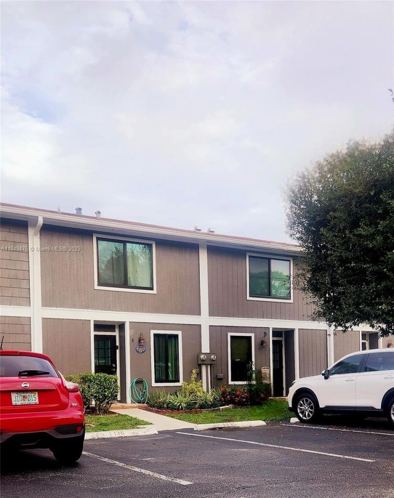 796 Hill Drive, West Palm Beach, FL 33415 Photo