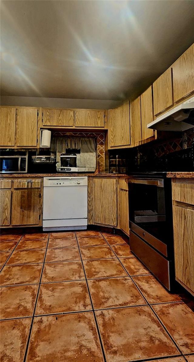 796 Hill Drive, West Palm Beach, FL 33415 Photo