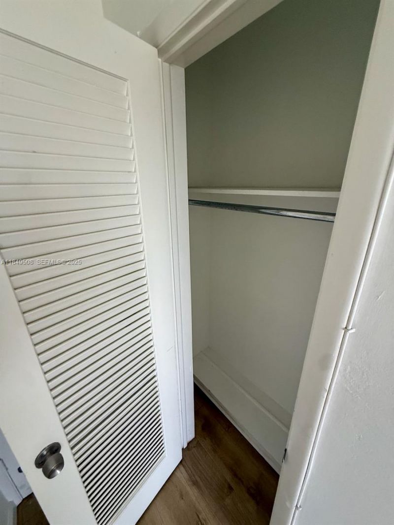 7921 East Dr, Unit 17, North Bay Village, FL 33141 Photo