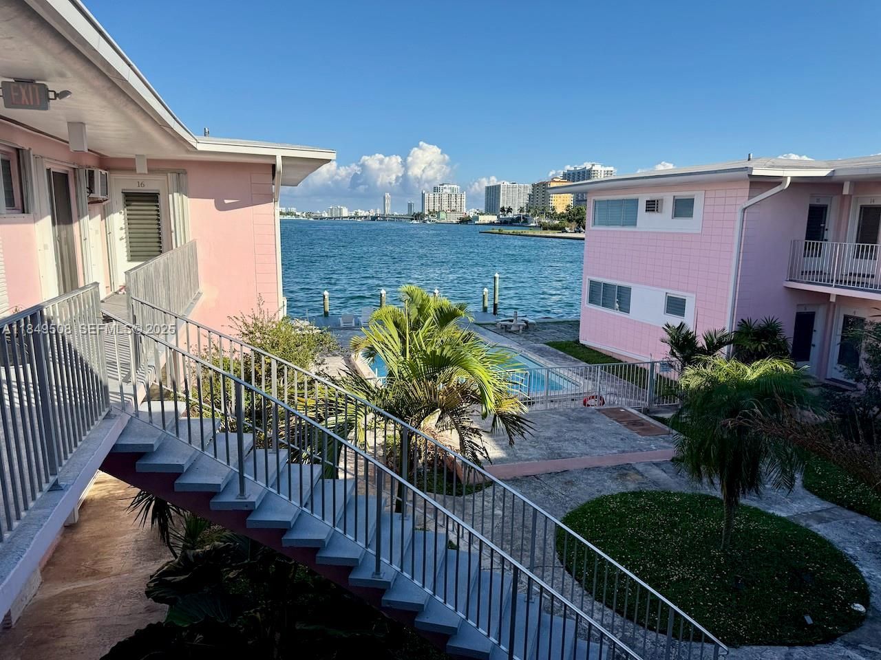 7921 East Dr, Unit 17, North Bay Village, FL 33141 Photo