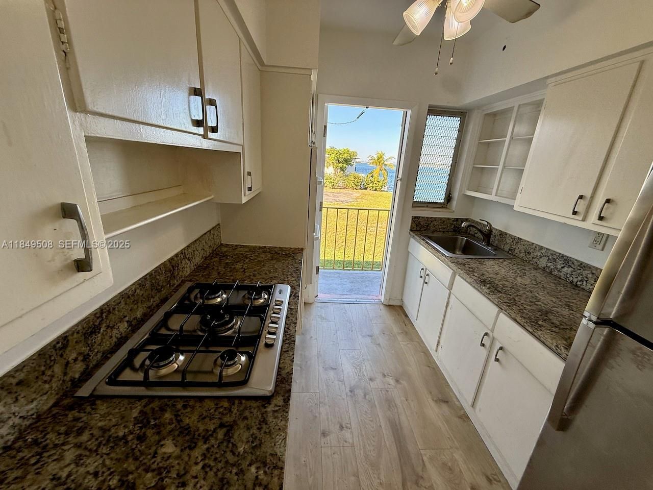 7921 East Dr, Unit 17, North Bay Village, FL 33141 Photo