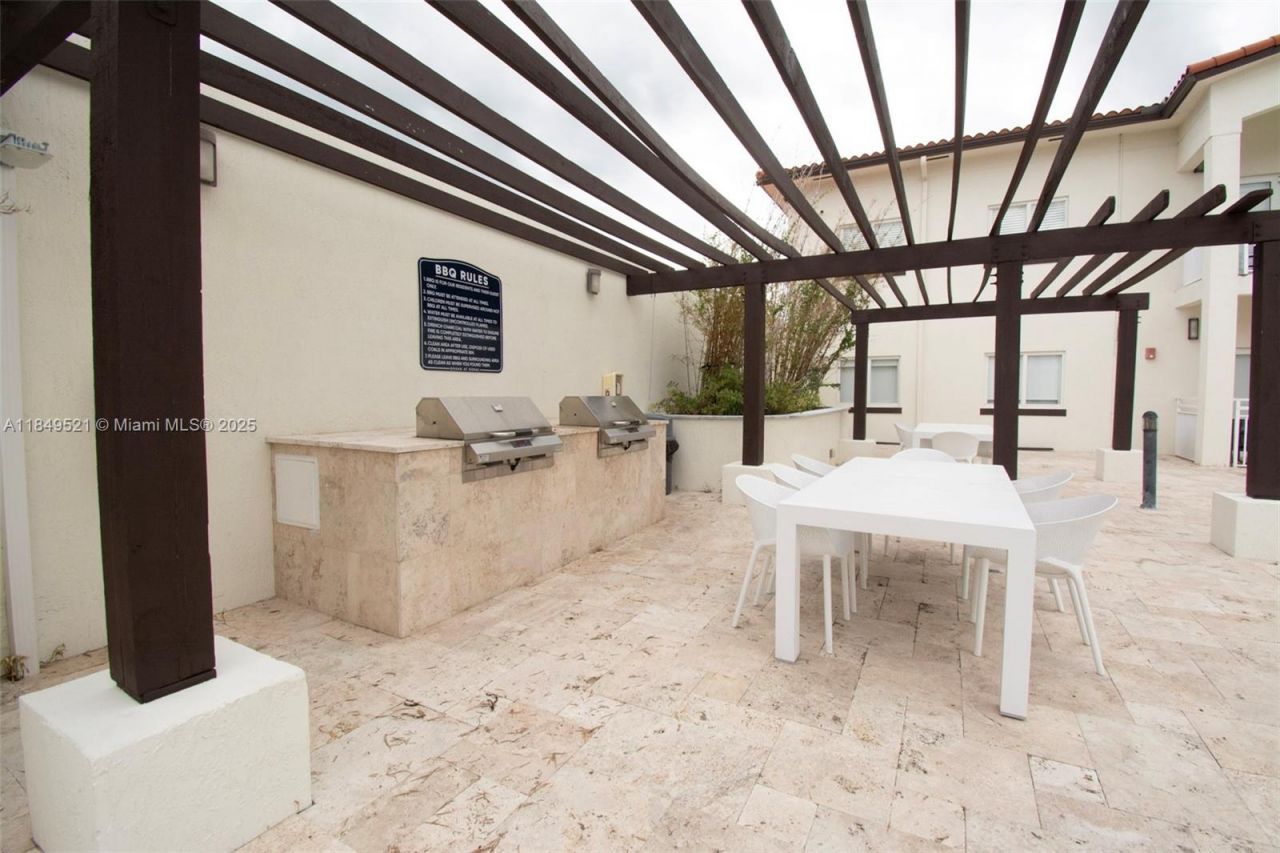 10950 NW 82nd St, Unit 405, Doral, FL 33178 Photo