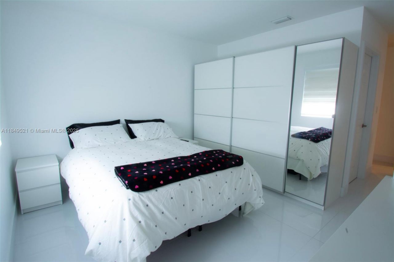 10950 NW 82nd St, Unit 405, Doral, FL 33178 Photo