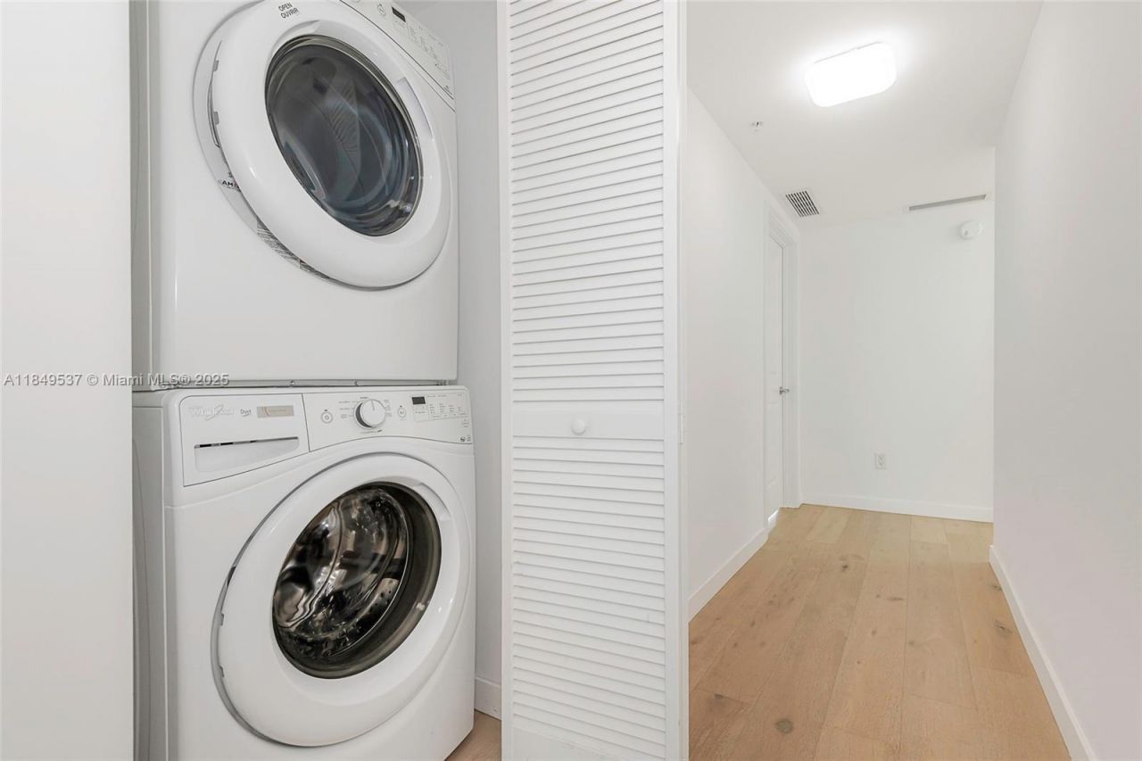 400 Sunny Isles Blvd, Unit 1819 ONE L, Sunny Isles Beach, FL 33160 Photo