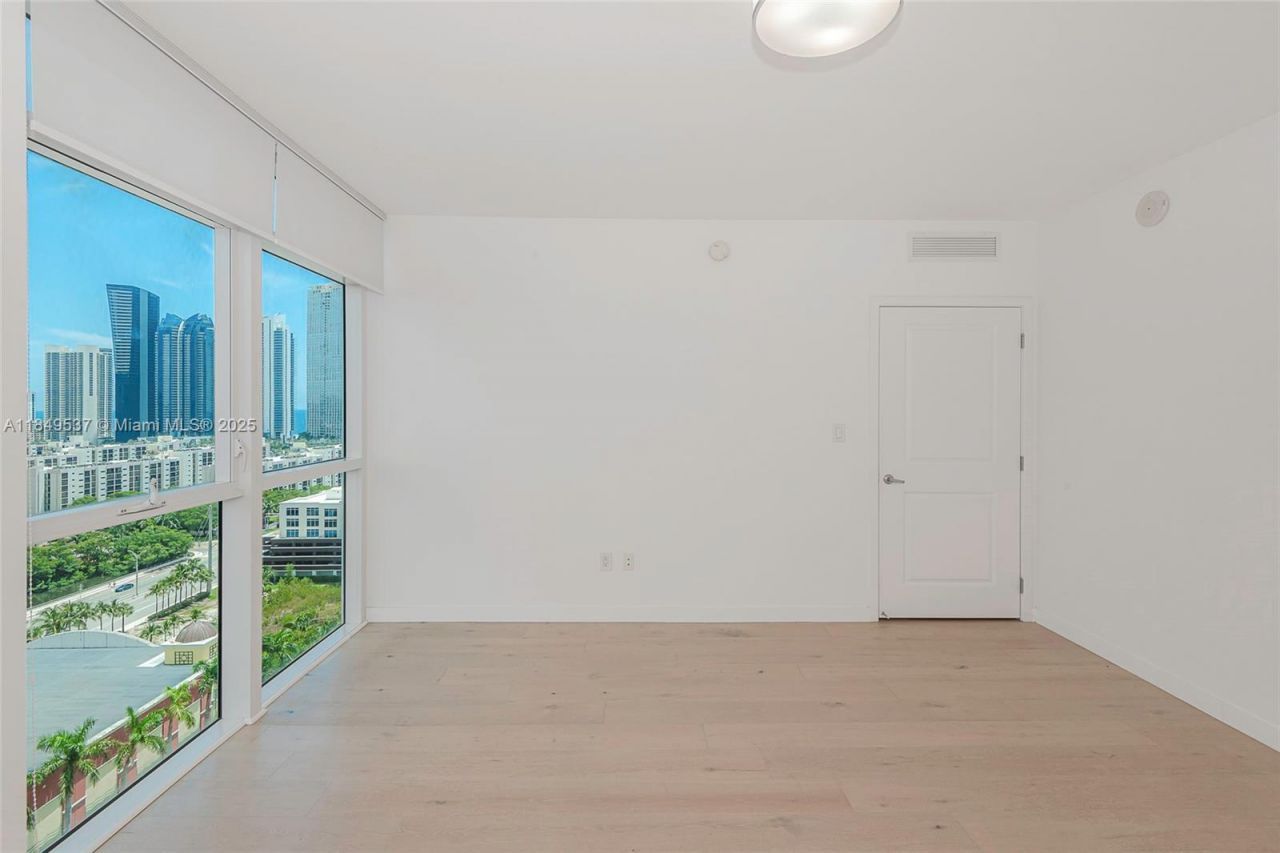400 Sunny Isles Blvd, Unit 1819 ONE L, Sunny Isles Beach, FL 33160 Photo