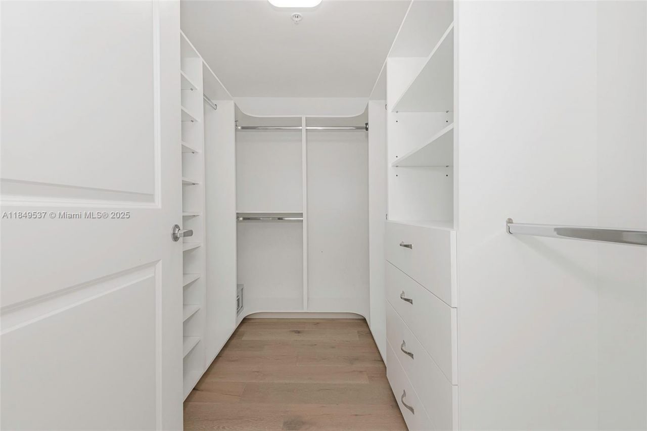 400 Sunny Isles Blvd, Unit 1819 ONE L, Sunny Isles Beach, FL 33160 Photo