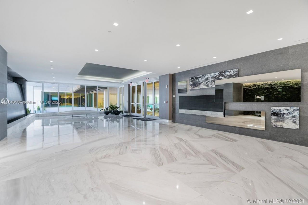 400 Sunny Isles Blvd, Unit 1819 ONE L, Sunny Isles Beach, FL 33160 Photo