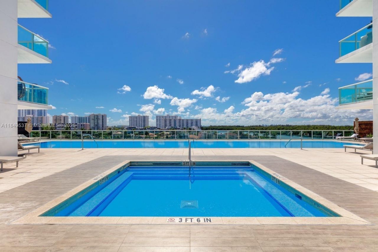 400 Sunny Isles Blvd, Unit 1819 ONE L, Sunny Isles Beach, FL 33160 Photo