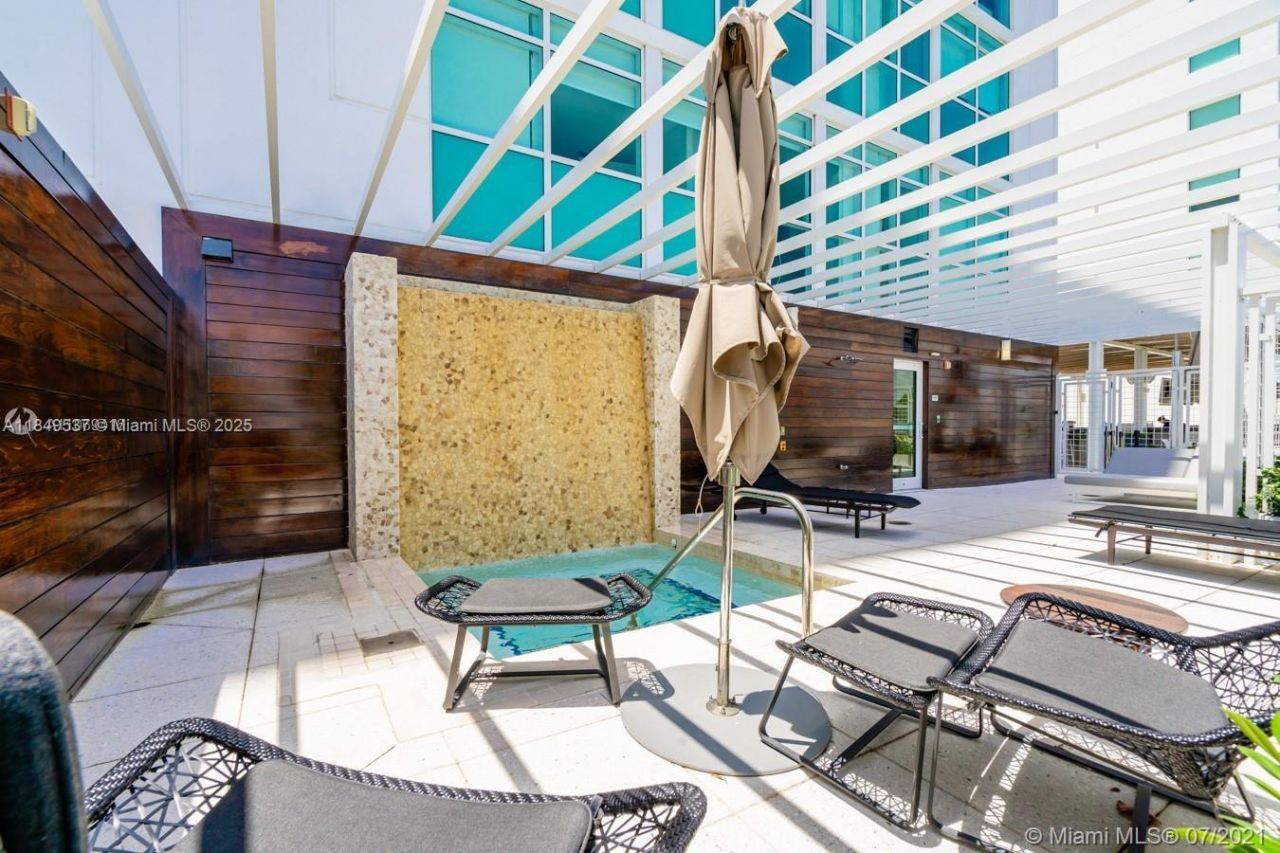 400 Sunny Isles Blvd, Unit 1819 ONE L, Sunny Isles Beach, FL 33160 Photo