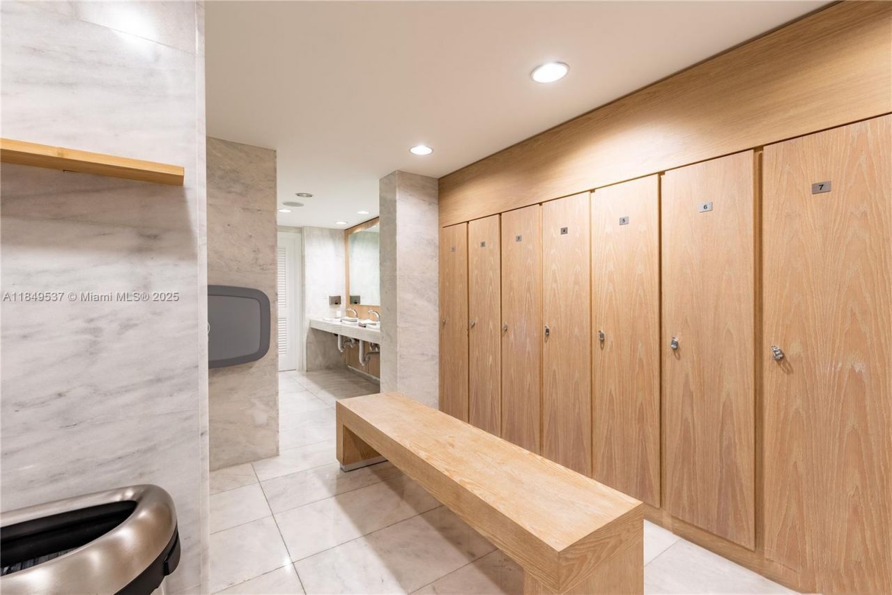 400 Sunny Isles Blvd, Unit 1819 ONE L, Sunny Isles Beach, FL 33160 Photo