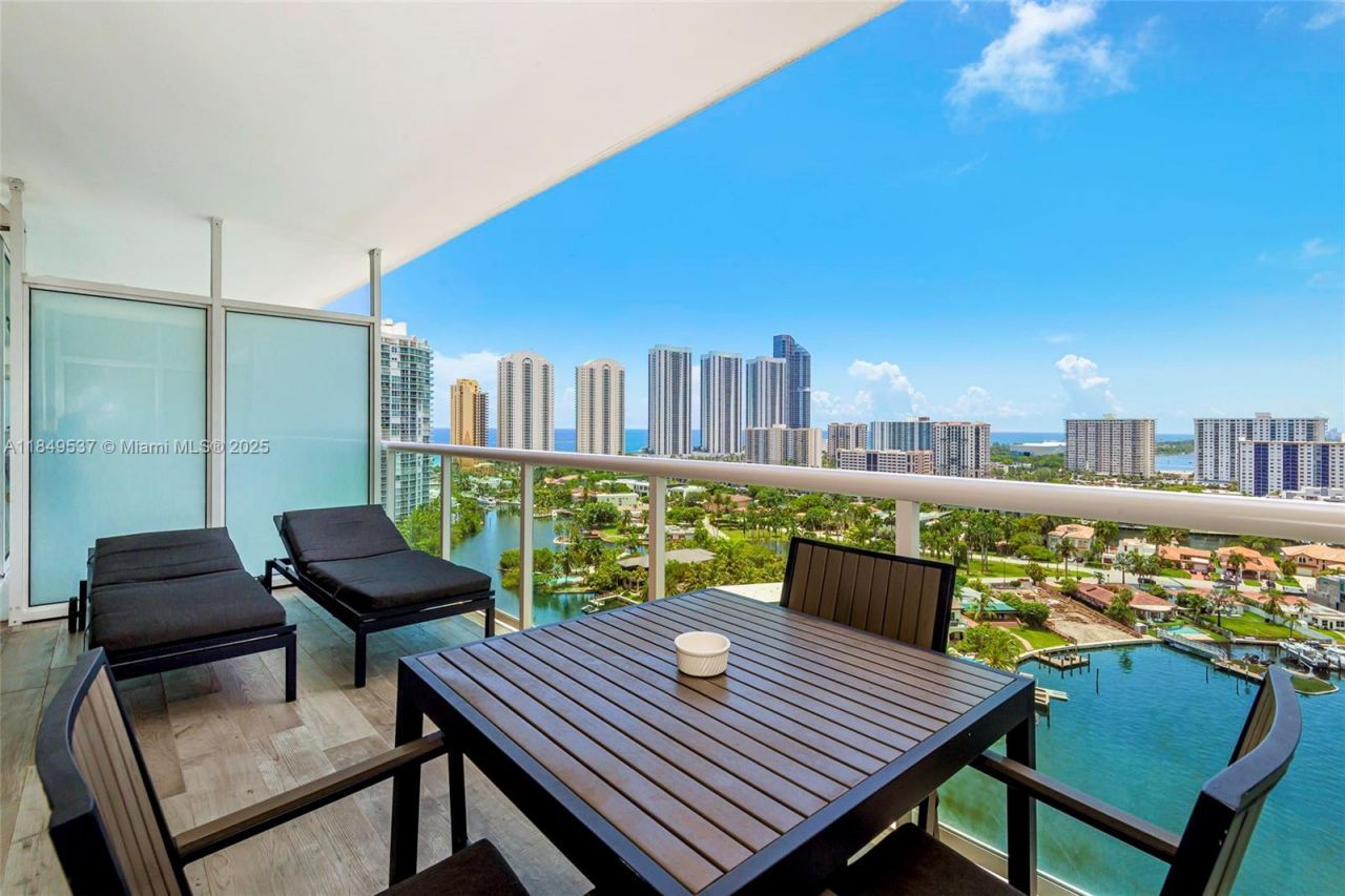 400 Sunny Isles Blvd, Unit 1819 ONE L, Sunny Isles Beach, FL 33160 Photo