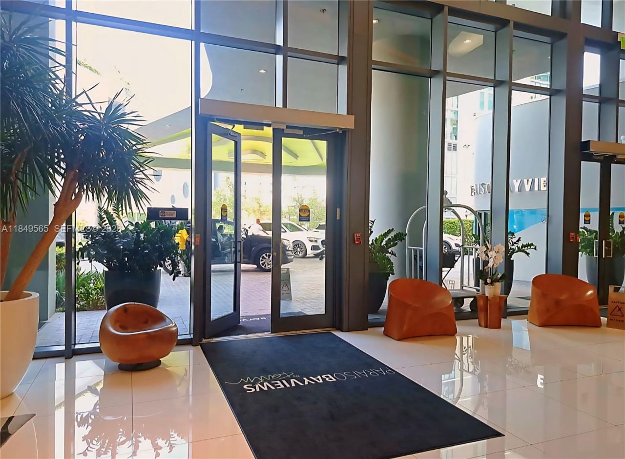 501 NE 31st St, Unit 608, Miami, FL 33137 Photo