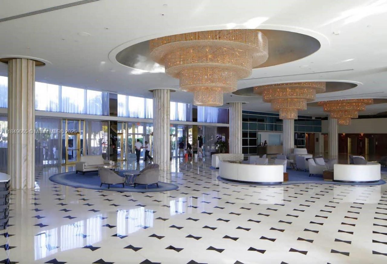 4391 Collins Ave, Unit 918, Miami Beach, FL 33140 Photo