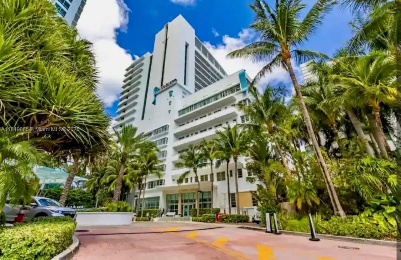 4391 Collins Ave, Unit 918, Miami Beach, FL 33140 Photo