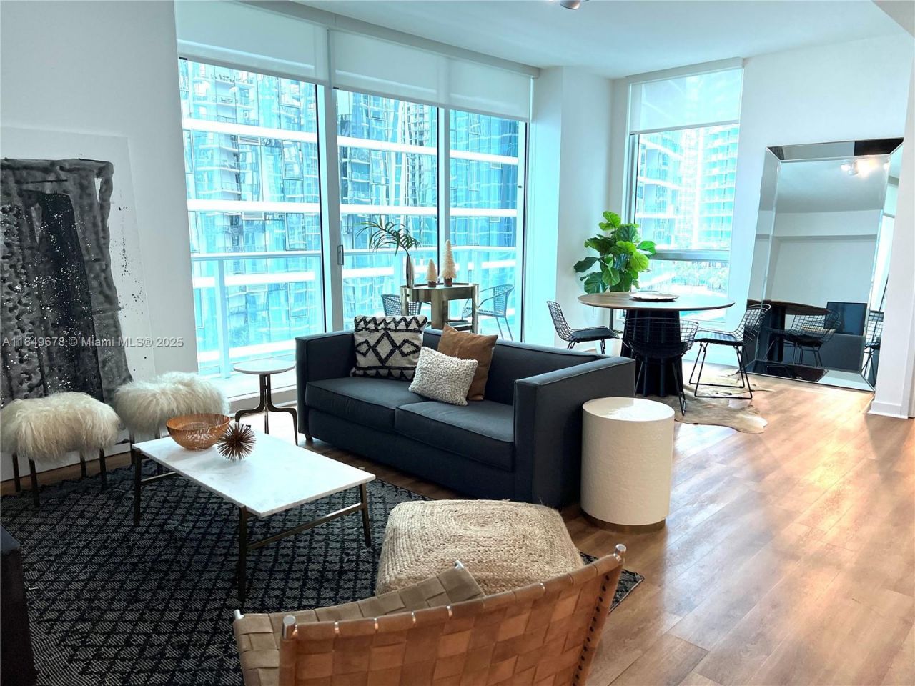 300 S Biscayne Blvd, Unit T-1602, Miami, FL 33131 Photo