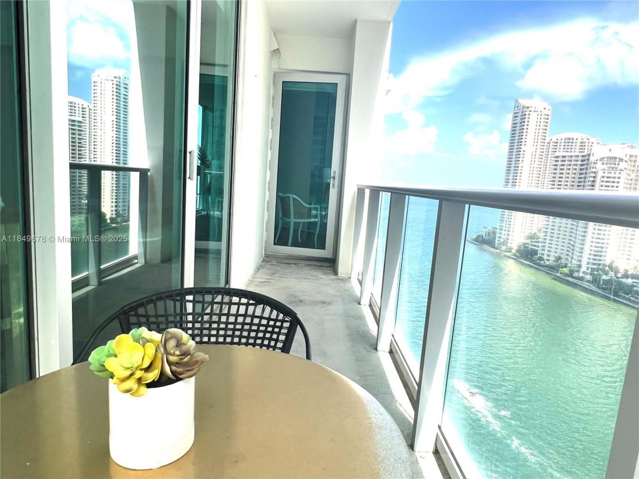 300 S Biscayne Blvd, Unit T-1602, Miami, FL 33131 Photo