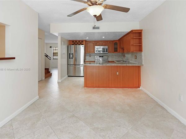 570 NW 109th Ave, Unit 1204, Miami, FL 33172