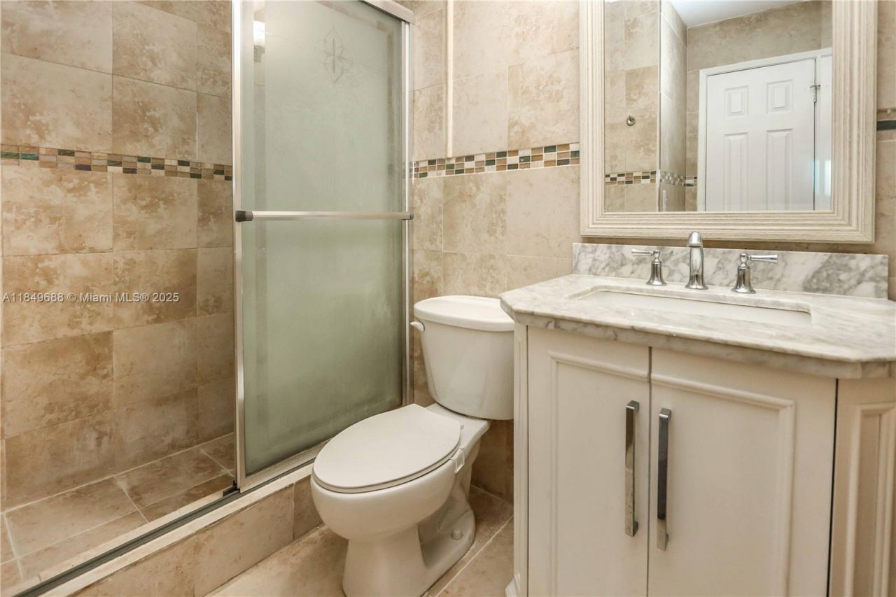 570 NW 109th Ave, Unit 1204, Miami, FL 33172 Photo